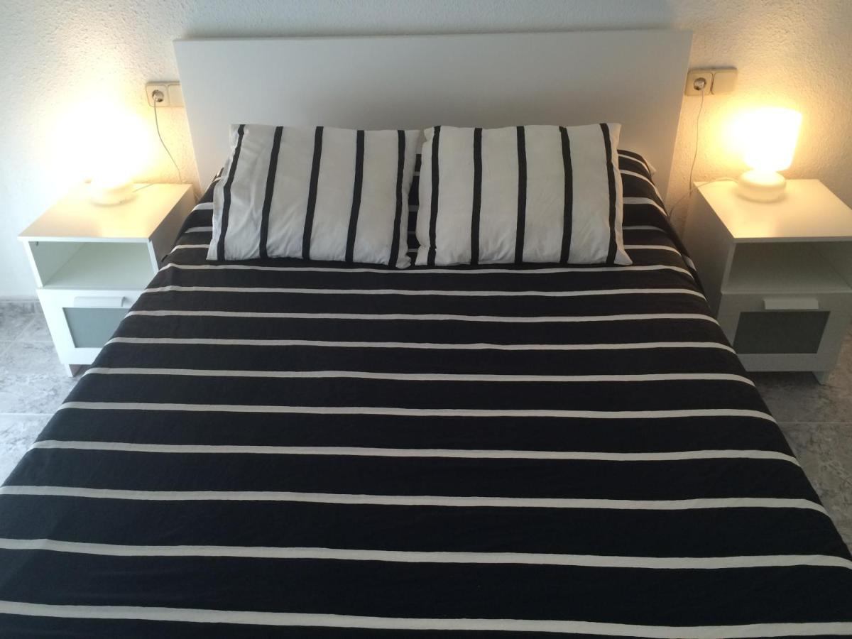 Malvarrosa Beach Rooms Valencie Pokoj fotografie